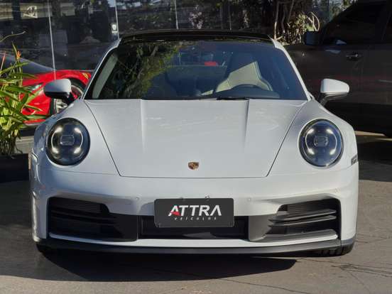 PORSCHE-911-2025