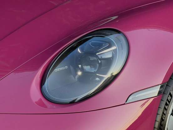 PORSCHE-911-2023