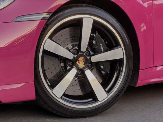 PORSCHE-911-2023