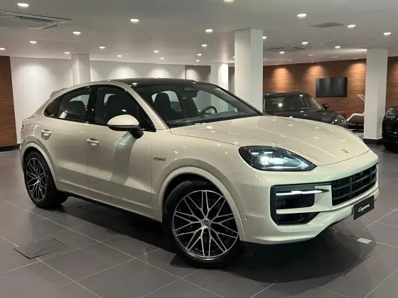PORSCHE CAYENNE 3.0 V6 E-HYBRID COUPÉ AWD TIPTRONIC S PORSCHE CAYENNE 3.0 V6 E-HYBRID COUPÉ AWD TIPTRONIC S
