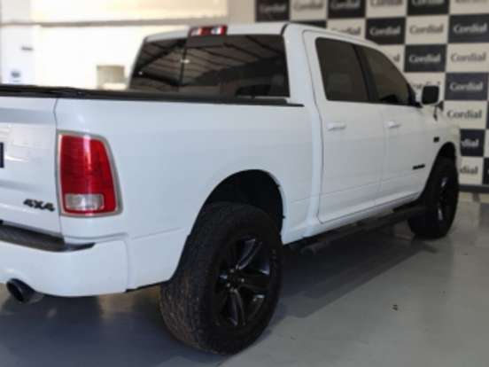 RAM-CLASSIC-5.7 V8 GASOLINA LARAMIE NIGHT EDITION CD 4X4 AUTOMÁTICO RAM-CLASSIC-2022
