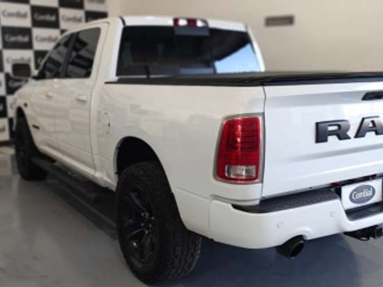RAM-CLASSIC-5.7 V8 GASOLINA LARAMIE NIGHT EDITION CD 4X4 AUTOMÁTICO RAM-CLASSIC-2022
