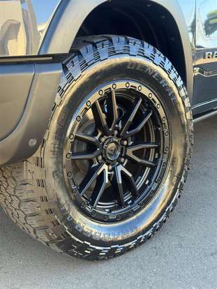 RAM-1500-5.7 V8 GASOLINA REBEL CD 4X4 AUTOMÁTICO RAM-1500-2021