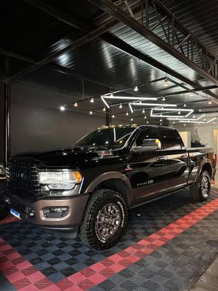 RAM 3500 6.7 I6 TURBO DIESEL LIMITED LONGHORN CD 4X4  AUTOMÁTICO