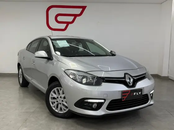 RENAULT FLUENCE 2.0 DYNAMIQUE PLUS 16V FLEX 4P AUTOMÁTICO RENAULT FLUENCE 2.0 DYNAMIQUE PLUS 16V FLEX 4P AUTOMÁTICO