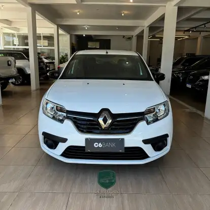 RENAULT-LOGAN-2024