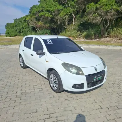 RENAULT SANDERO 1.6 EXPRESSION 8V FLEX 4P MANUAL RENAULT SANDERO 1.6 EXPRESSION 8V FLEX 4P MANUAL
