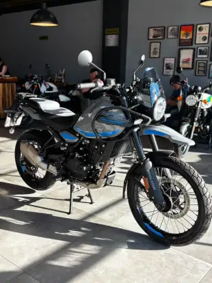 ROYAL ENFIELD-HIMALAYAN 450 SLATE POPPY BLUE-2026