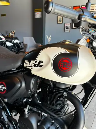 ROYAL ENFIELD HUNTER 350 ROYAL ENFIELD HUNTER 350