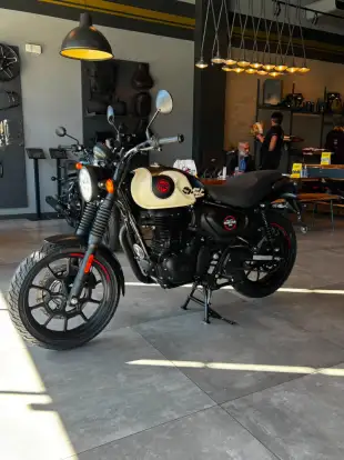 ROYAL ENFIELD-HUNTER 350-2026