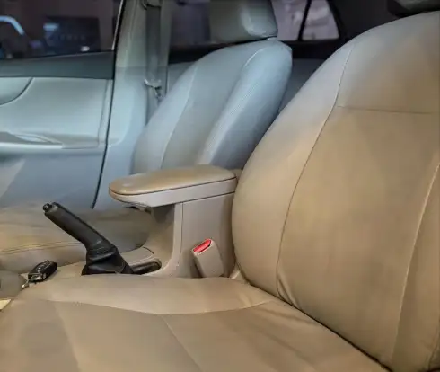 TOYOTA-COROLLA-2011