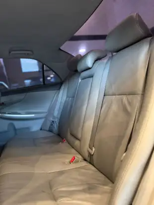TOYOTA-COROLLA-2011