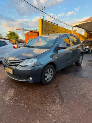 TOYOTA ETIOS 1.3 16V FLEX 4P MANUAL TOYOTA ETIOS 1.3 16V FLEX 4P MANUAL