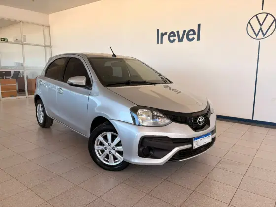 TOYOTA ETIOS 1.5 X PLUS 16V FLEX 4P AUTOMÁTICO TOYOTA ETIOS 1.5 X PLUS 16V FLEX 4P AUTOMÁTICO