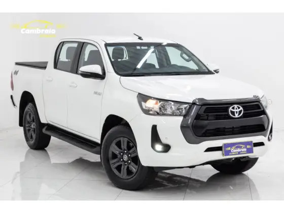 TOYOTA HILUX 2.8 D-4D TURBO DIESEL CD SR 4X4 AUTOMÁTICO TOYOTA HILUX 2.8 D-4D TURBO DIESEL CD SR 4X4 AUTOMÁTICO