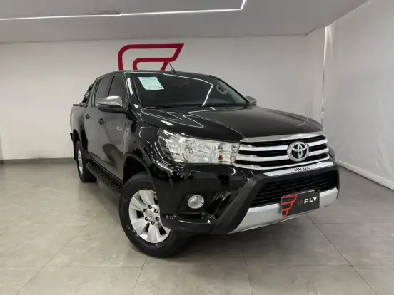 TOYOTA-HILUX-2017