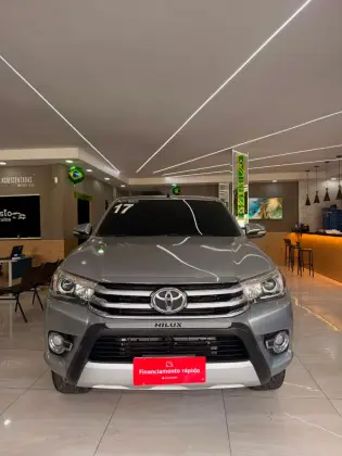 TOYOTA HILUX 2.8 SRX 4X4 CD 16V DIESEL 4P AUTOMÁTICO TOYOTA HILUX 2.8 SRX 4X4 CD 16V DIESEL 4P AUTOMÁTICO