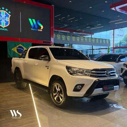 TOYOTA-HILUX-2.7 SR 4X2 CD 16V FLEX 4P AUTOMÁTICO TOYOTA-HILUX-2017