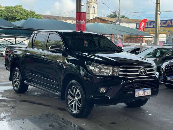 TOYOTA-HILUX-2017
