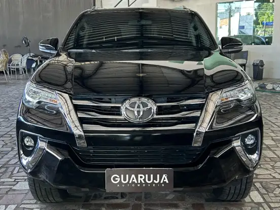 TOYOTA-HILUX SW4-2.8 SRX 4X4 7 LUGARES 16V TURBO INTERCOOLER DIESEL 4P AUTOMÁTICO TOYOTA-HILUX SW4-2020