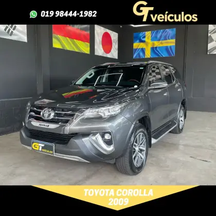 TOYOTA HILUX SW4 2.8 SRX 4X4 7 LUGARES 16V TURBO INTERCOOLER DIESEL 4P AUTOMÁTICO