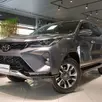 TOYOTA HILUX SW4 2.8 D-4D TURBO DIESEL SRX PLATINUM 4X4 AUTOMÁTICO TOYOTA HILUX SW4 2.8 D-4D TURBO DIESEL SRX PLATINUM 4X4 AUTOMÁTICO