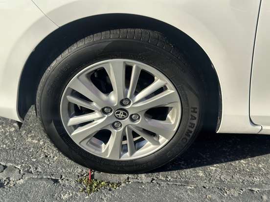 TOYOTA-YARIS-2018