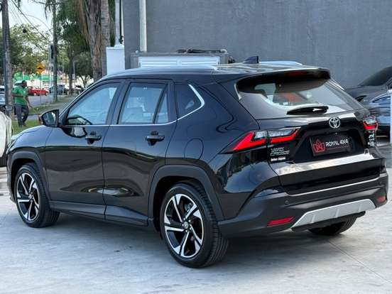 TOYOTA-YARIS CROSS-2026