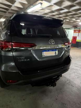 TOYOTA-HILUX SW4-2.7 VVT-i FLEX SRV 7L 4X2 AUTOMÁTICO TOYOTA-HILUX SW4-2021