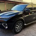 TOYOTA HILUX SW4 2.8 SRX 4X4 7 LUGARES 16V TURBO INTERCOOLER DIESEL 4P AUTOMÁTICO TOYOTA HILUX SW4 2.8 SRX 4X4 7 LUGARES 16V TURBO INTERCOOLER DIESEL 4P AUTOMÁTICO
