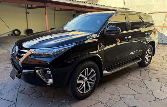 TOYOTA-HILUX SW4-2019