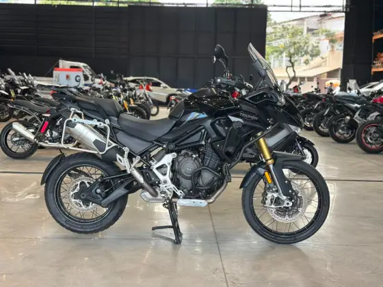 TRIUMPH TIGER 1200 BLACK EDITION TRIUMPH TIGER 1200 BLACK EDITION