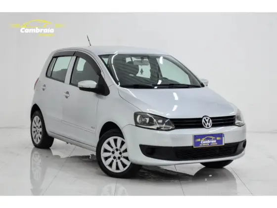 VOLKSWAGEN FOX 1.0 MI TREND 8V FLEX 4P MANUAL VOLKSWAGEN FOX 1.0 MI TREND 8V FLEX 4P MANUAL