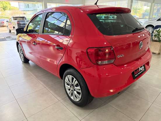 VOLKSWAGEN-GOL-1.0 MI TRENDLINE 8V FLEX 4P MANUAL VOLKSWAGEN-GOL-2014
