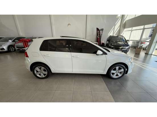 VOLKSWAGEN-GOLF-1.0 TSI COMFORTLINE 12V TOTAL FLEX 4P MANUAL VOLKSWAGEN-GOLF-2017