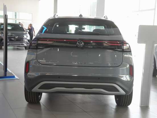 VOLKSWAGEN-NIVUS-1.0 200 TSI TOTAL FLEX HIGHLINE AUTOMÁTICO VOLKSWAGEN-NIVUS-2026