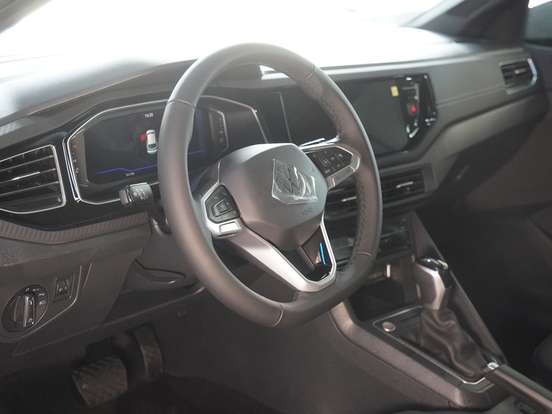 VOLKSWAGEN-NIVUS-1.0 200 TSI TOTAL FLEX HIGHLINE AUTOMÁTICO VOLKSWAGEN-NIVUS-2026