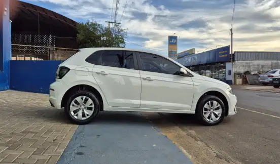 VOLKSWAGEN-POLO-2025