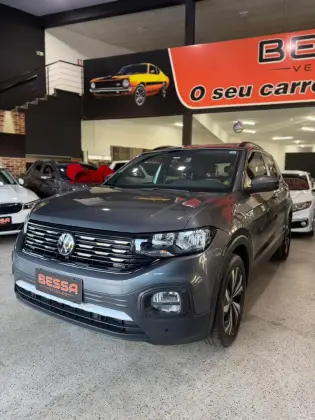 VOLKSWAGEN T-CROSS 1.0 200 TSI TOTAL FLEX COMFORTLINE AUTOMÁTICO
