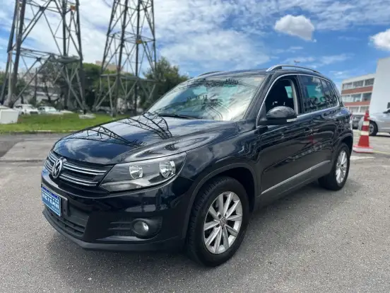 VOLKSWAGEN-TIGUAN-2015