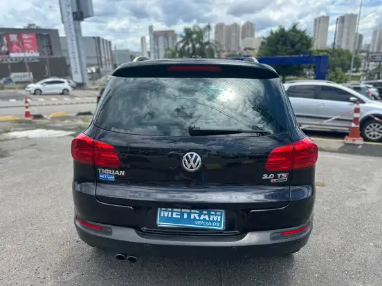 VOLKSWAGEN-TIGUAN-2.0 TSI 16V TURBO GASOLINA 4P TIPTRONIC VOLKSWAGEN-TIGUAN-2015
