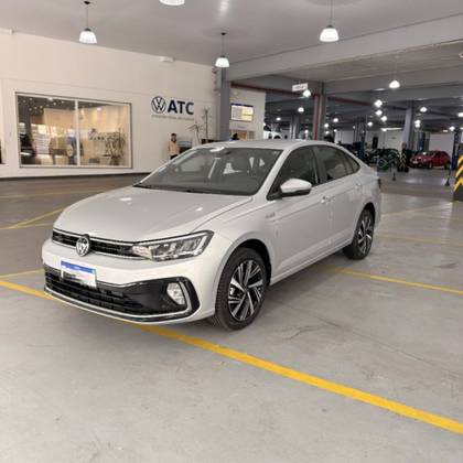 VOLKSWAGEN VIRTUS 1.0 200 TSI HIGHLINE AUTOMÁTICO