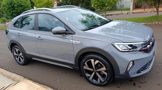 VOLKSWAGEN NIVUS 1.0 200 TSI TOTAL FLEX HIGHLINE AUTOMÁTICO