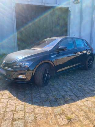 VOLKSWAGEN-POLO-2019