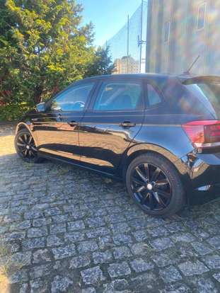 VOLKSWAGEN-POLO-2019
