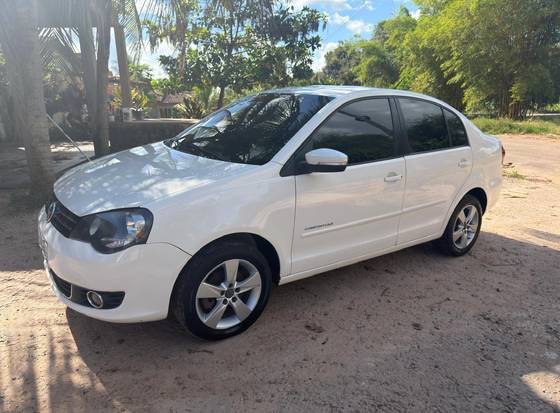 VOLKSWAGEN POLO SEDAN 1.6 MI COMFORTLINE 8V FLEX 4P MANUAL