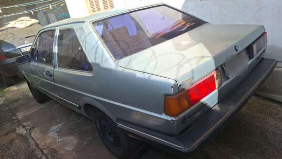 VOLKSWAGEN-SANTANA-1986