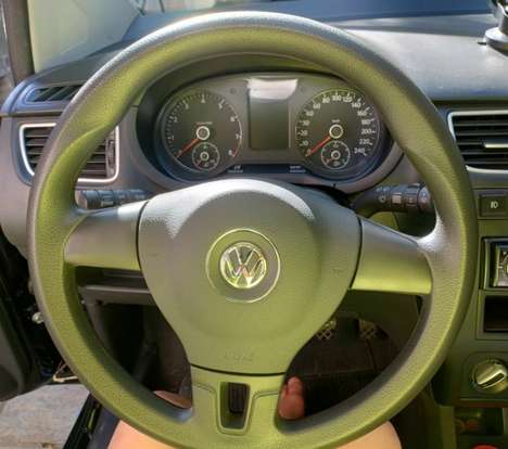 VOLKSWAGEN-SPACEFOX-2012