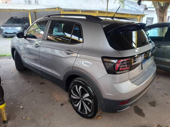 VOLKSWAGEN T-CROSS 1.0 200 TSI TOTAL FLEX AUTOMÁTICO