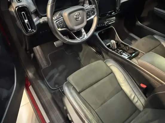 VOLVO-XC40-1.5 T5 RECHARGE R-DESIGN GEARTRONIC VOLVO-XC40-2021